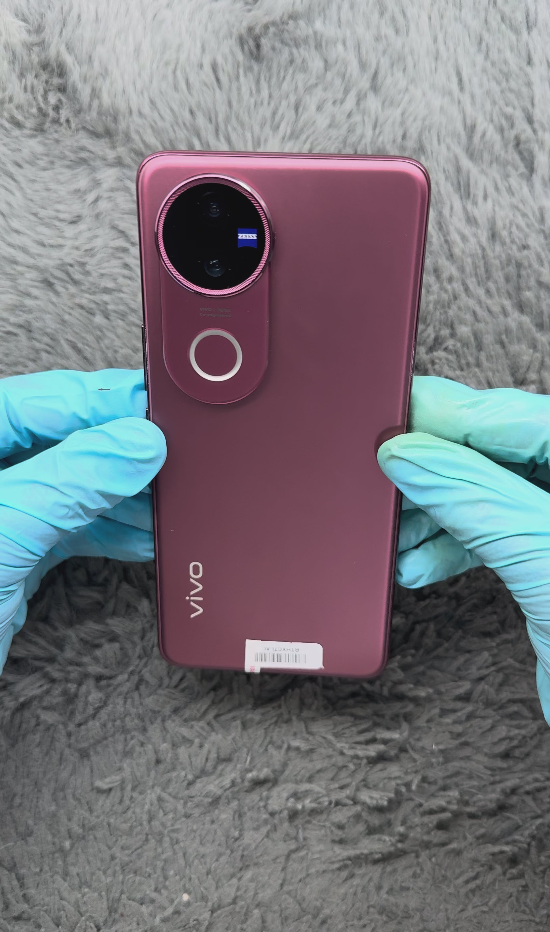 Vivo V50