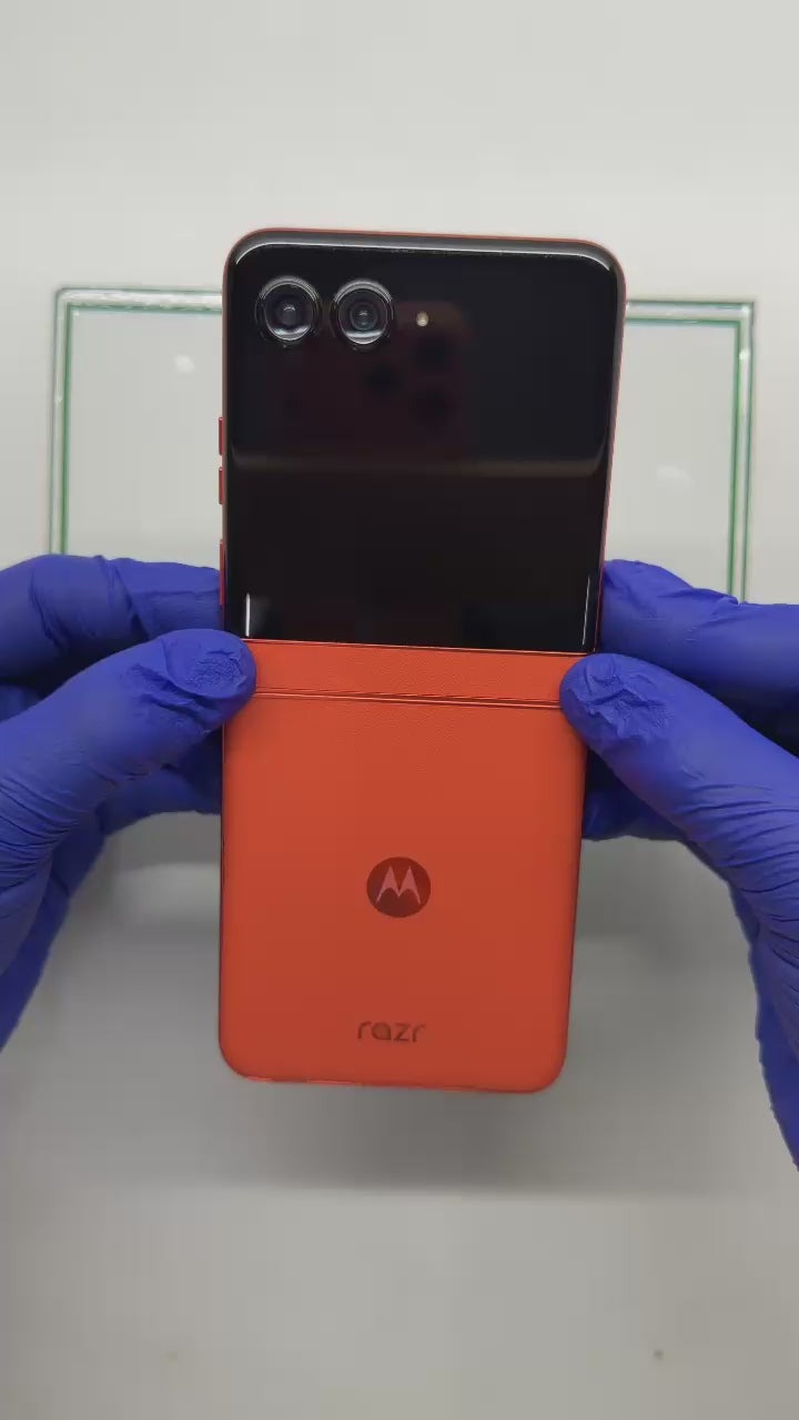 MOTO RAZR 40 ULTRA - REFURBISHED
